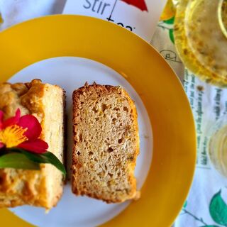 Apple, Chamomile and Lemon Loaf 