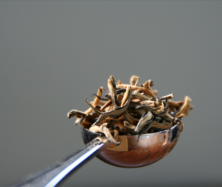 How Do I Know How Much Tea Leaf to Use? Our Simple Guide to Finding the Perfect Measure
