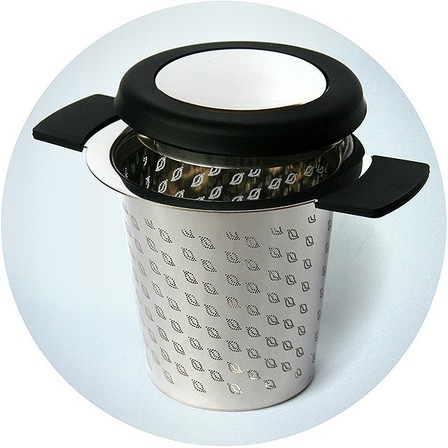 Micro-mesh tea mug infuser (black handles)